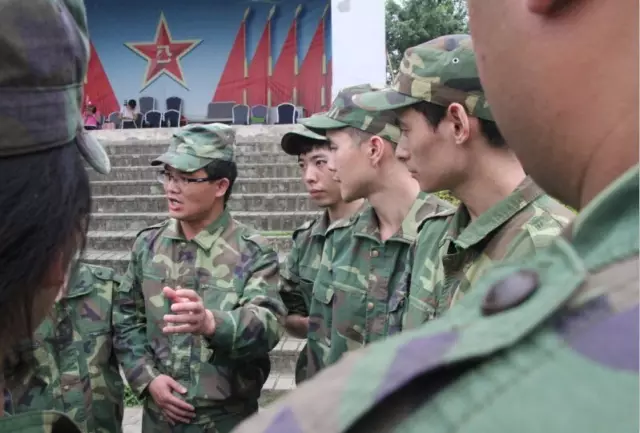 Formazione per lo sviluppo dell'Accademia militare OMG Huangpu 2016